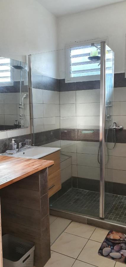 Meuble Chez Gilbert Apartment Le Tampon Luaran gambar